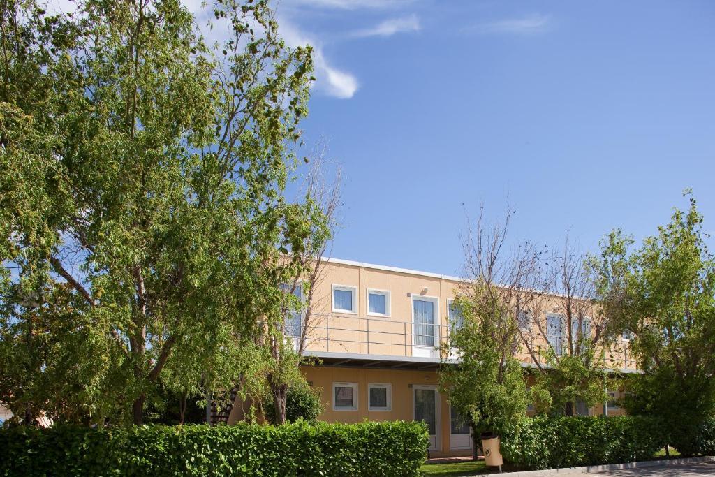Top Motel Istres Kültér fotó
